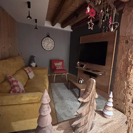 La Maison Des Charpentiers Holiday home *